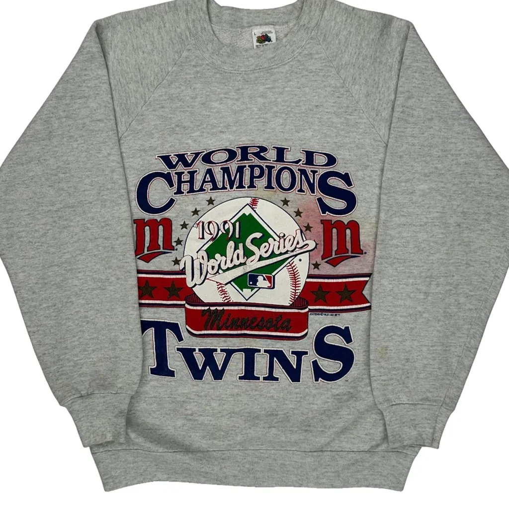 1991 Minnesota Twins Fruit Of The Loom Graphic Sweatshirt - Large Gray Cotton Blend - Image 5