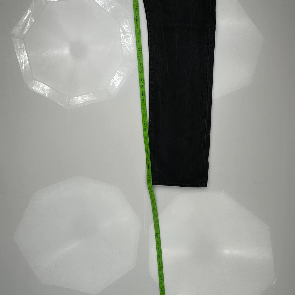 501 Levis Jeans - 33W 32L Black Cotton - Image 5