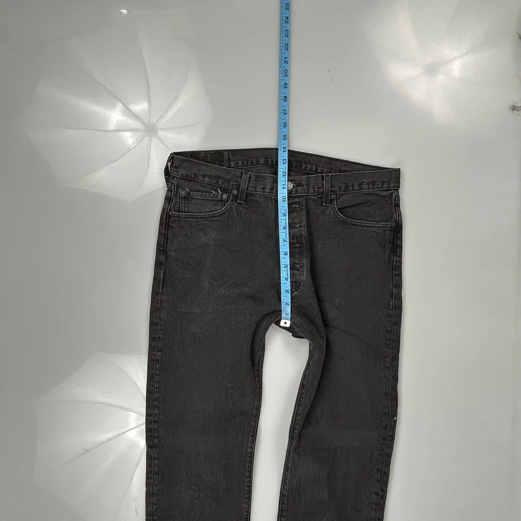 501 Levis Jeans - 36W 33L Black Denim - Image 4