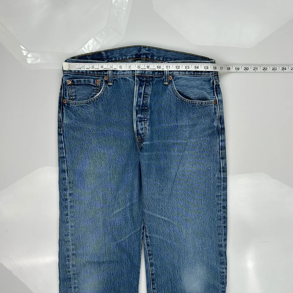 501 Levis Jeans - 34W 34L Blue Cotton - Image 3