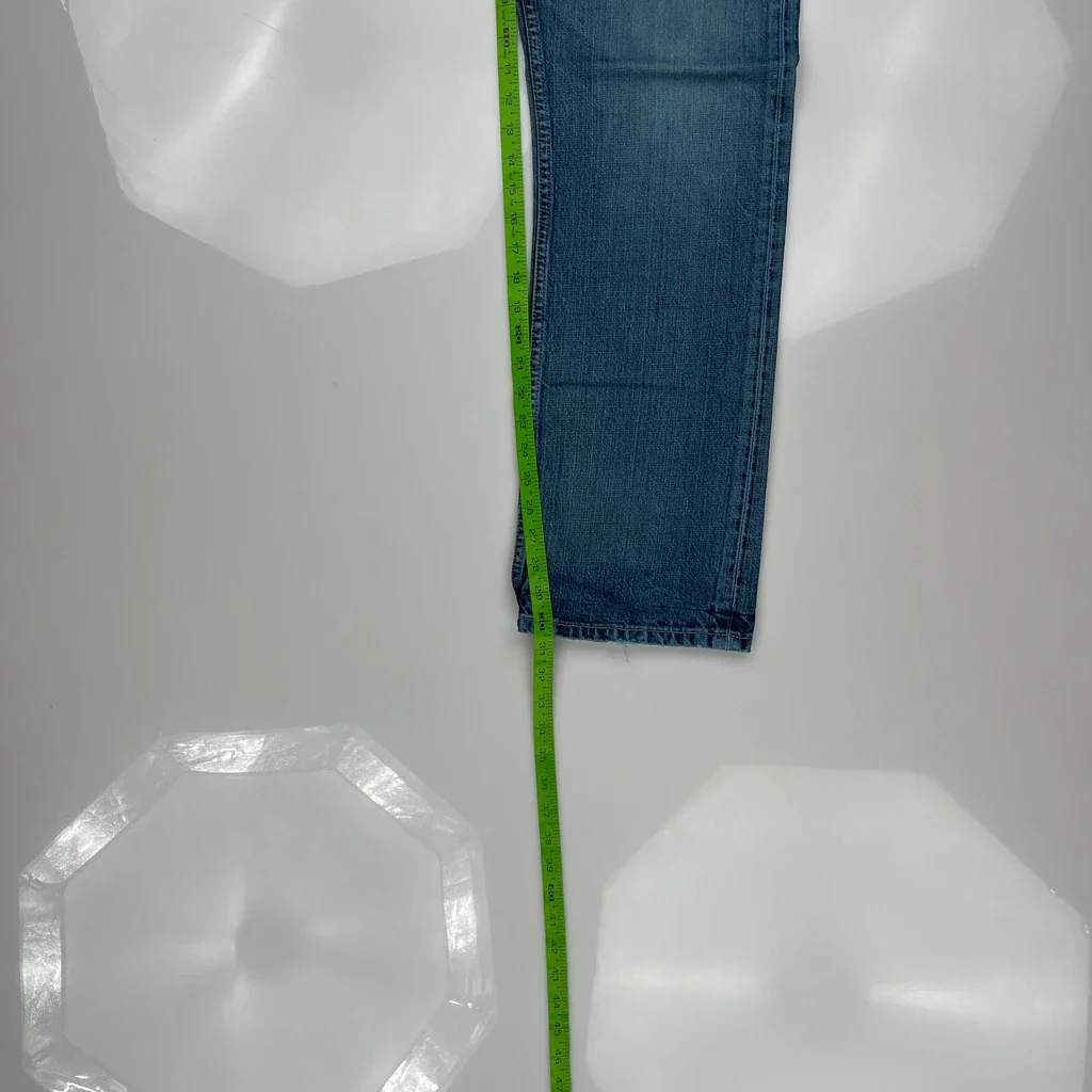 501 Levis Jeans - 32W 31L Blue Denim - Image 5
