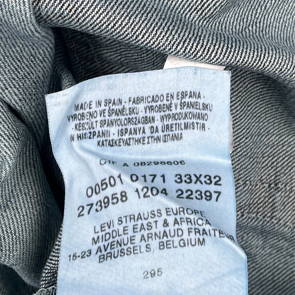 501 Levis Jeans - 32W 31L Blue Denim - Image 6