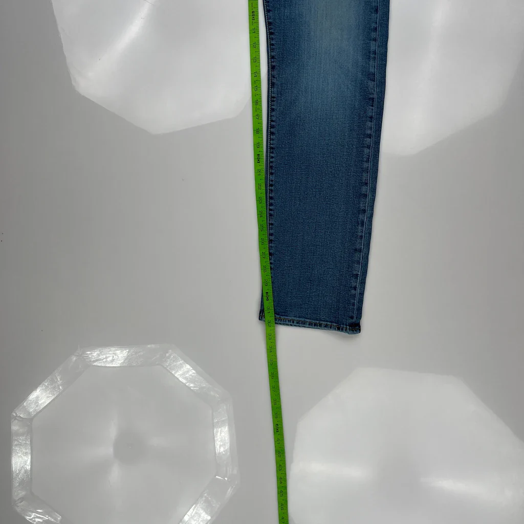 501 Levis Jeans - 32W 32L Blue Cotton - Image 5