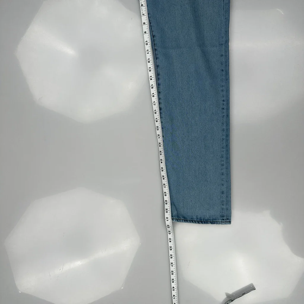 501 Levis Jeans - 33W 32L Blue Cotton - Image 5