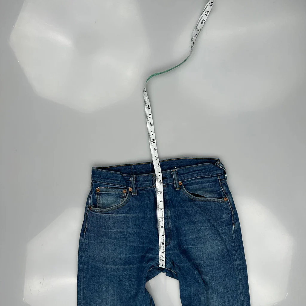 501 Levis Jeans - 33W 34L Blue Denim - Image 4