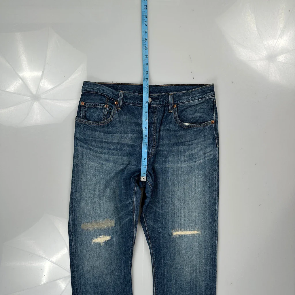 501 Levis Jeans - 33W 29L Blue Denim - Image 5