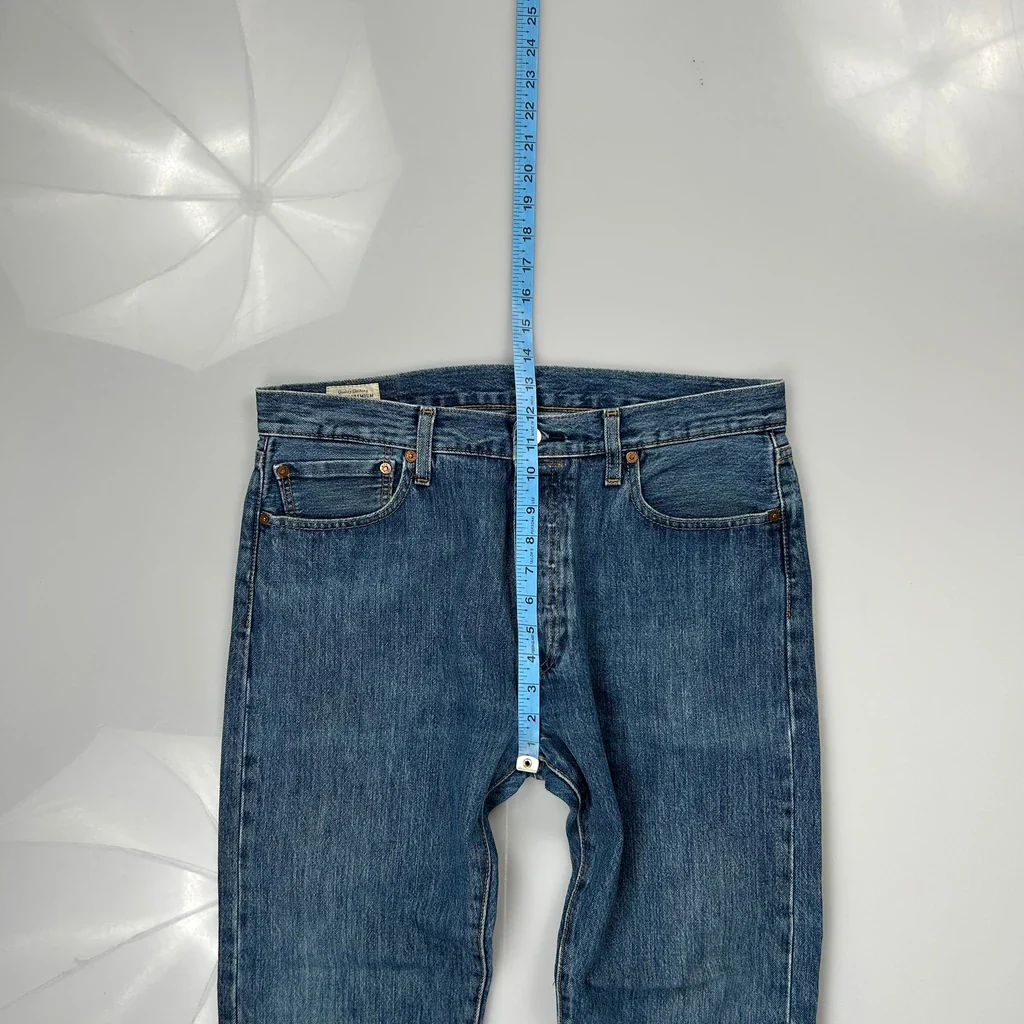 501 Levis Jeans - 34W 29L Blue Cotton - Image 4