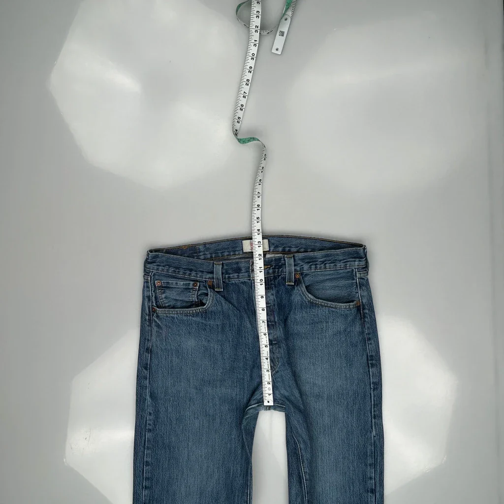 501 Levis Jeans - 36W 35L Blue Cotton - Image 5