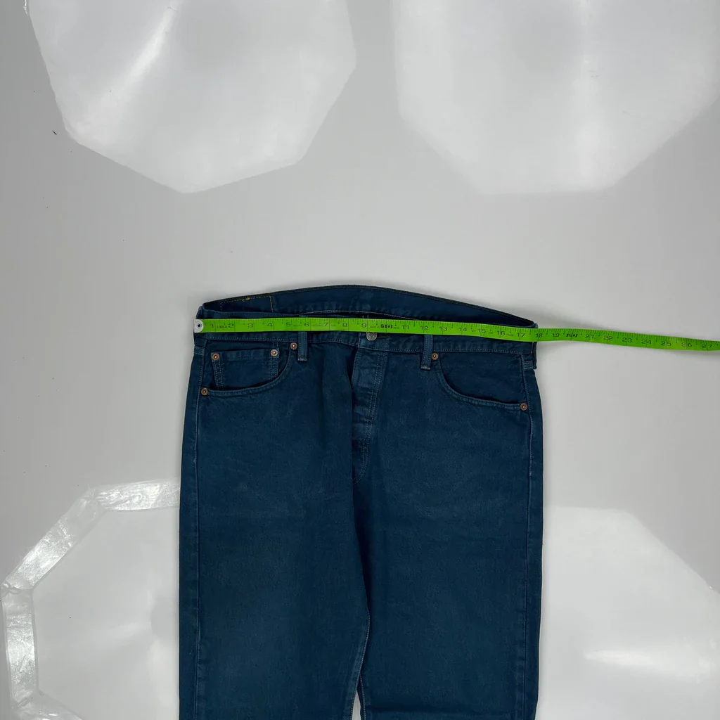 501 Levis Jeans - 36W 31L Blue Cotton - Image 3