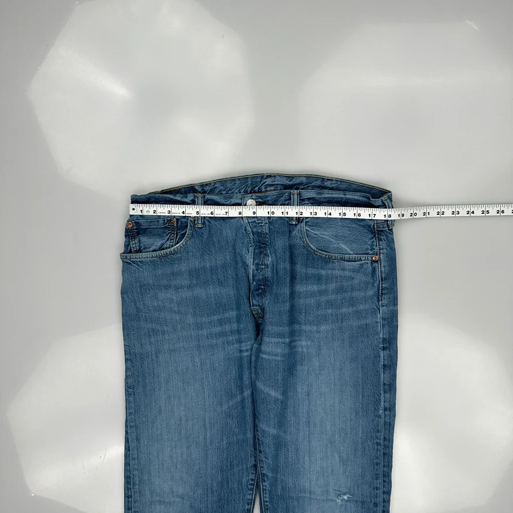 501 Levis Jeans - 38W 34L Blue Cotton - Image 3