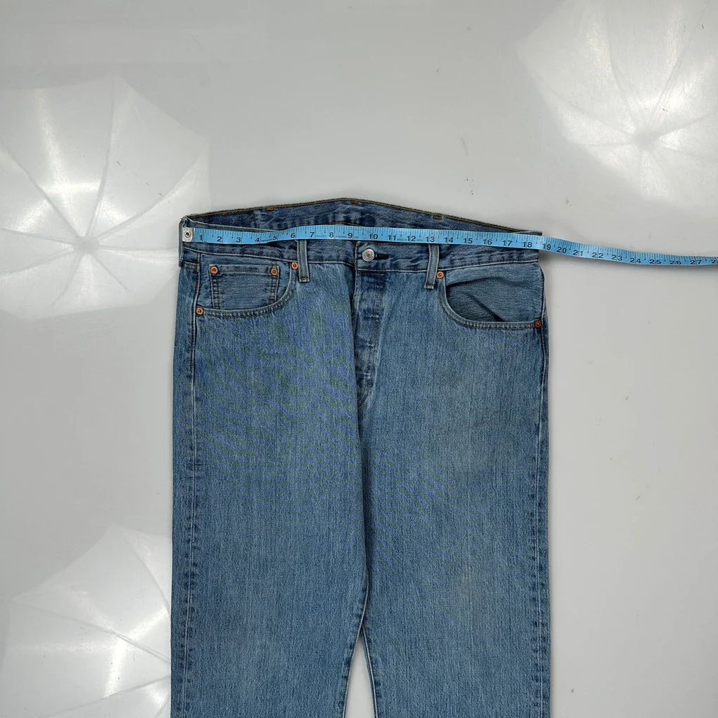 501 Levis Jeans - 38W 34L Blue Cotton - Image 3