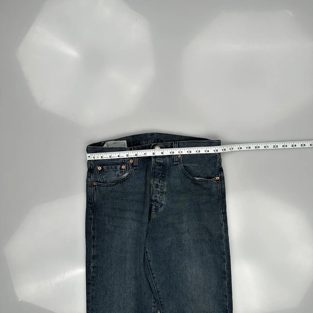 501 Levis Jeans - 31W 32L Grey Cotton - Image 3