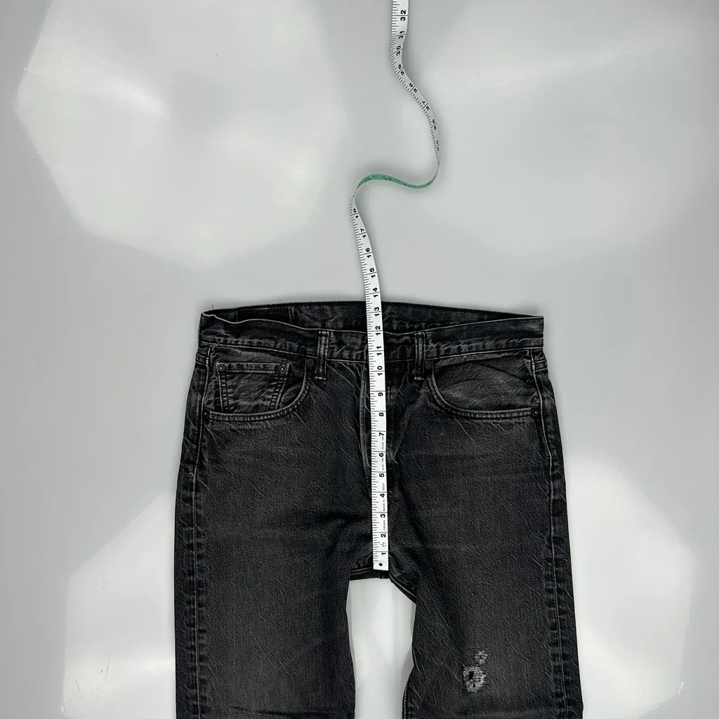 501 Levis Jeans - 33W 32L Grey Denim - Image 4