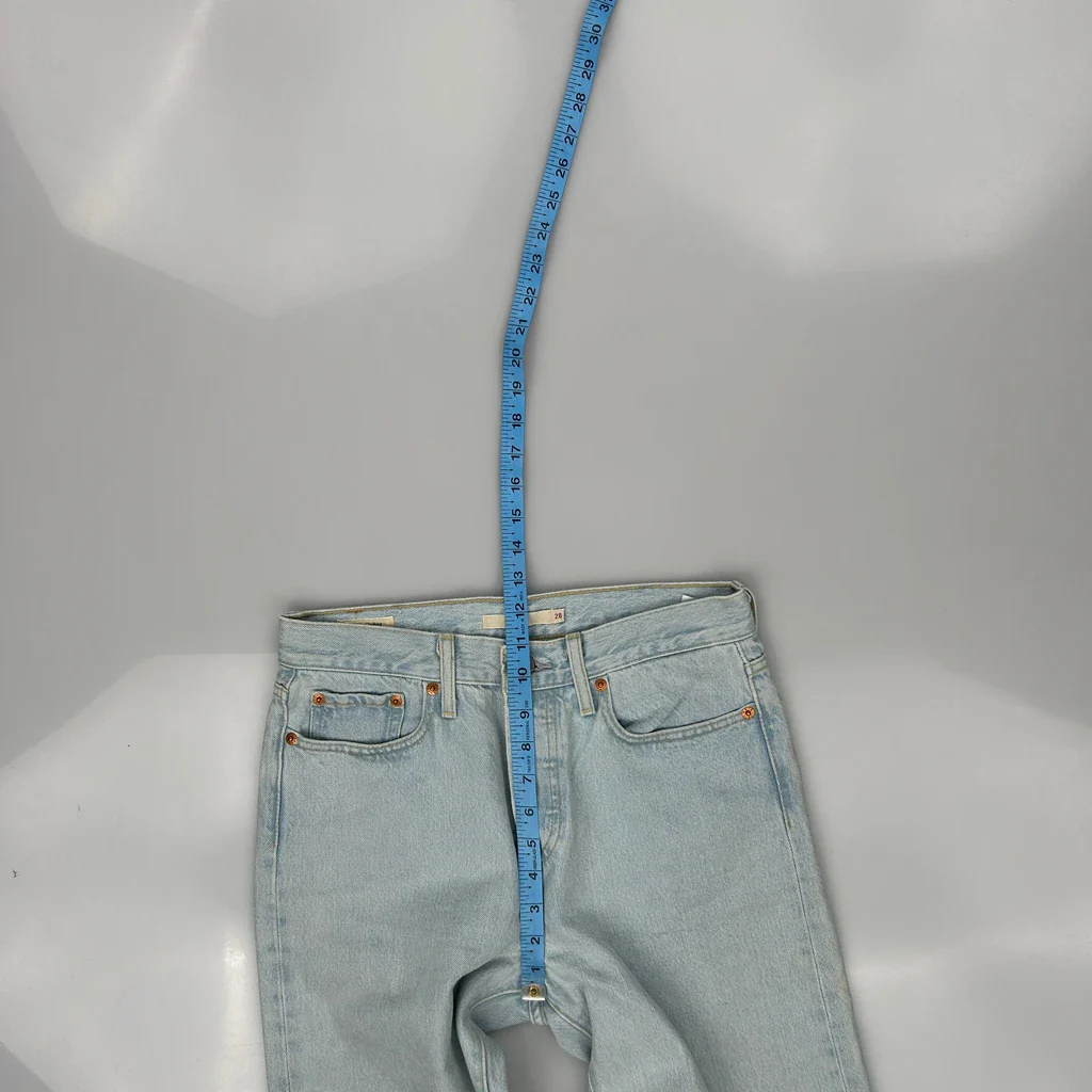 501 Levis Jeans - 30W 28L Light Wash Denim - Image 4