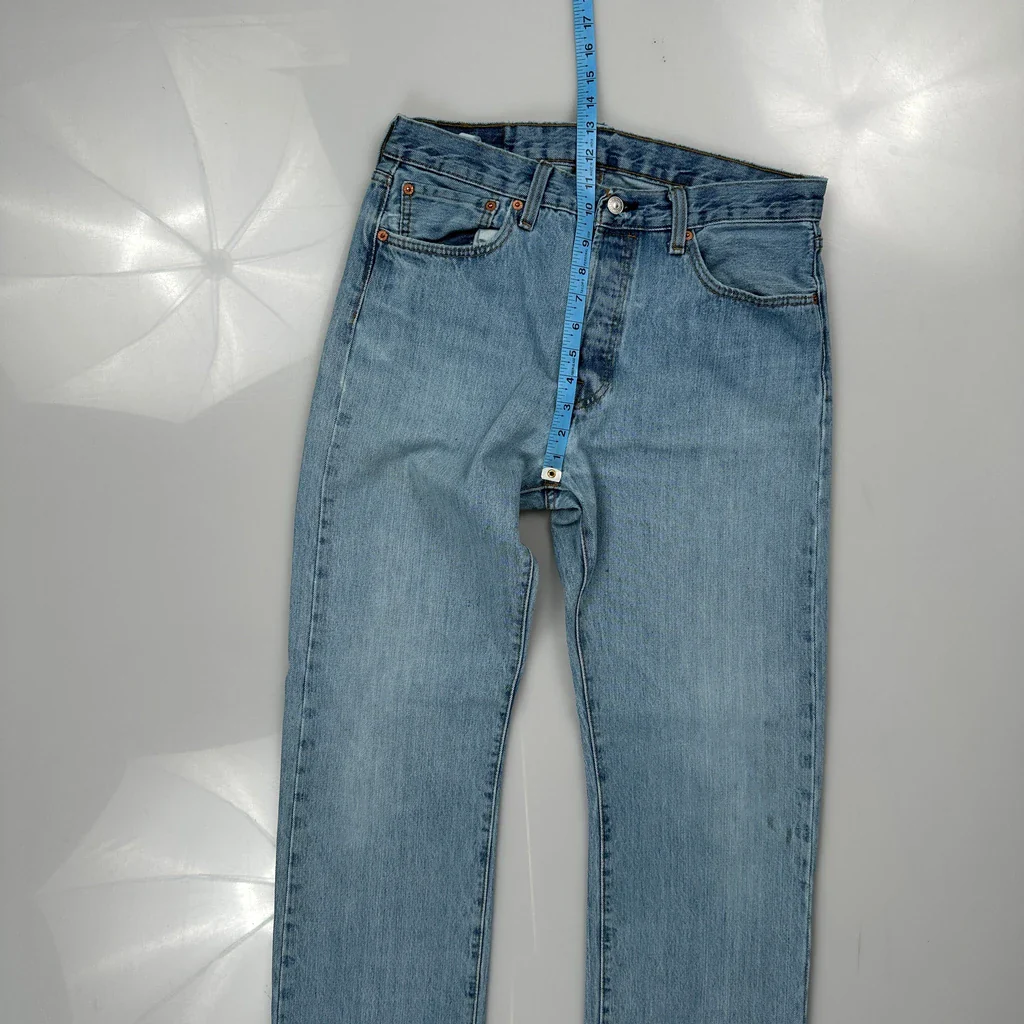 501 Levis Jeans - 31W 33L Light Wash Cotton - Image 4