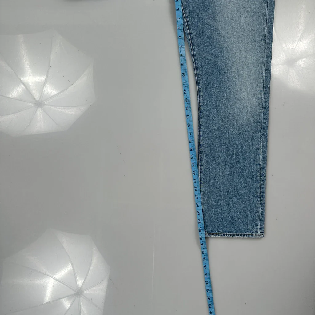 501 Levis Jeans - 32W 30L Light Wash Cotton - Image 5