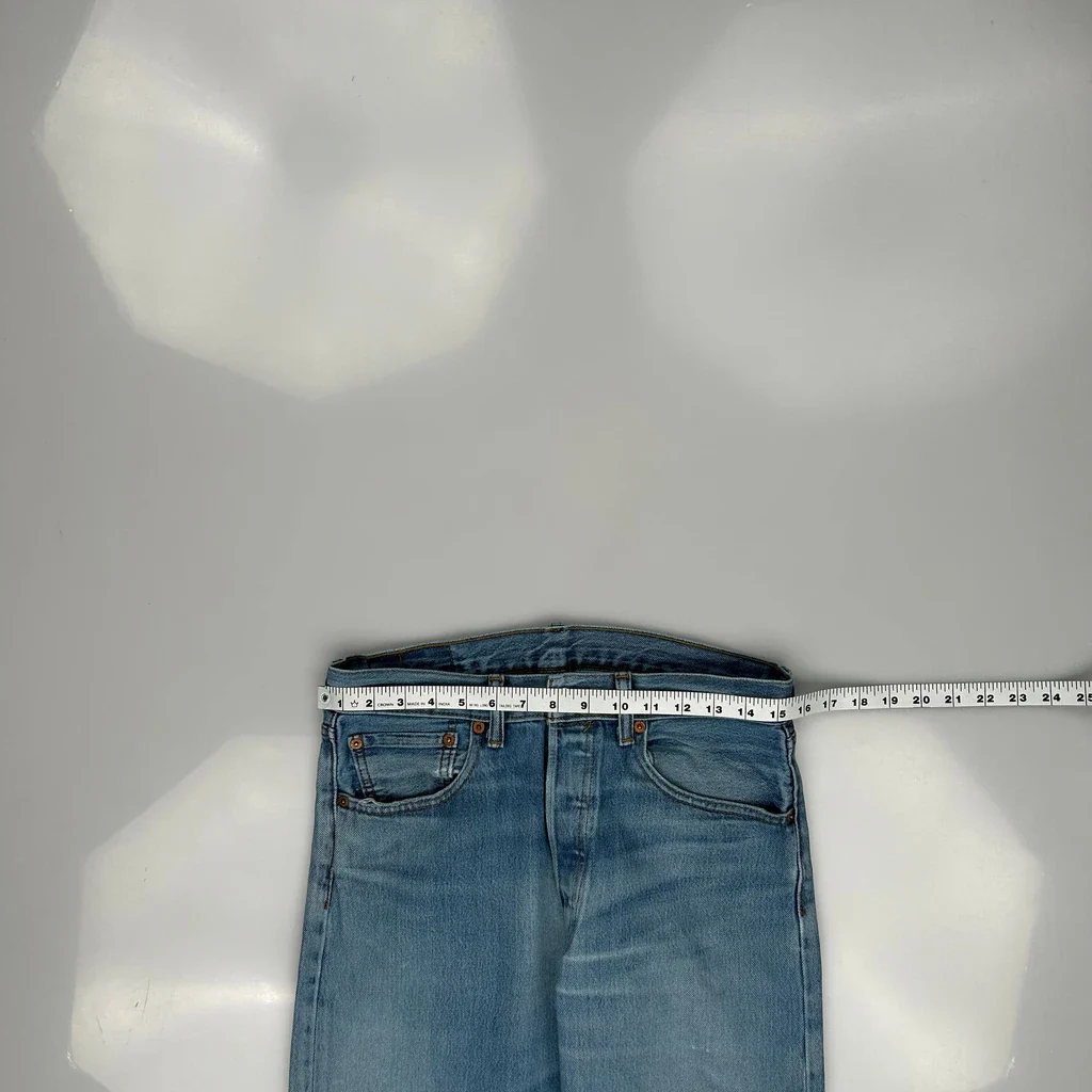 501 Levis Jeans - 33W 32L Light Wash Cotton - Image 3