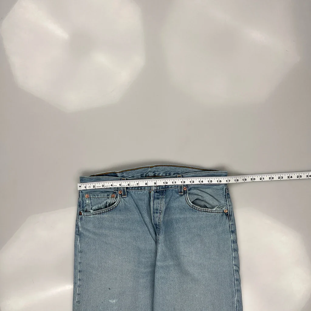 501 Levis Jeans - 33W 32L Light Wash Denim - Image 3