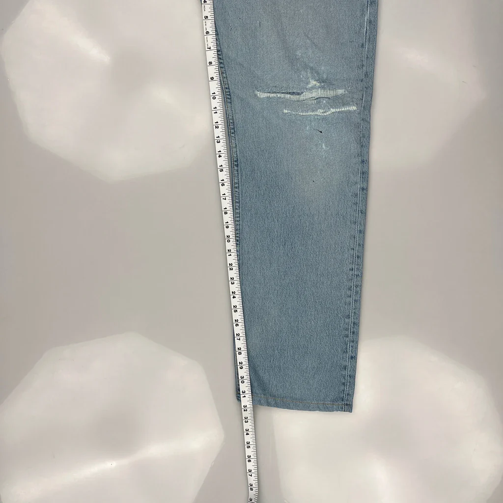 501 Levis Jeans - 33W 32L Light Wash Denim - Image 5