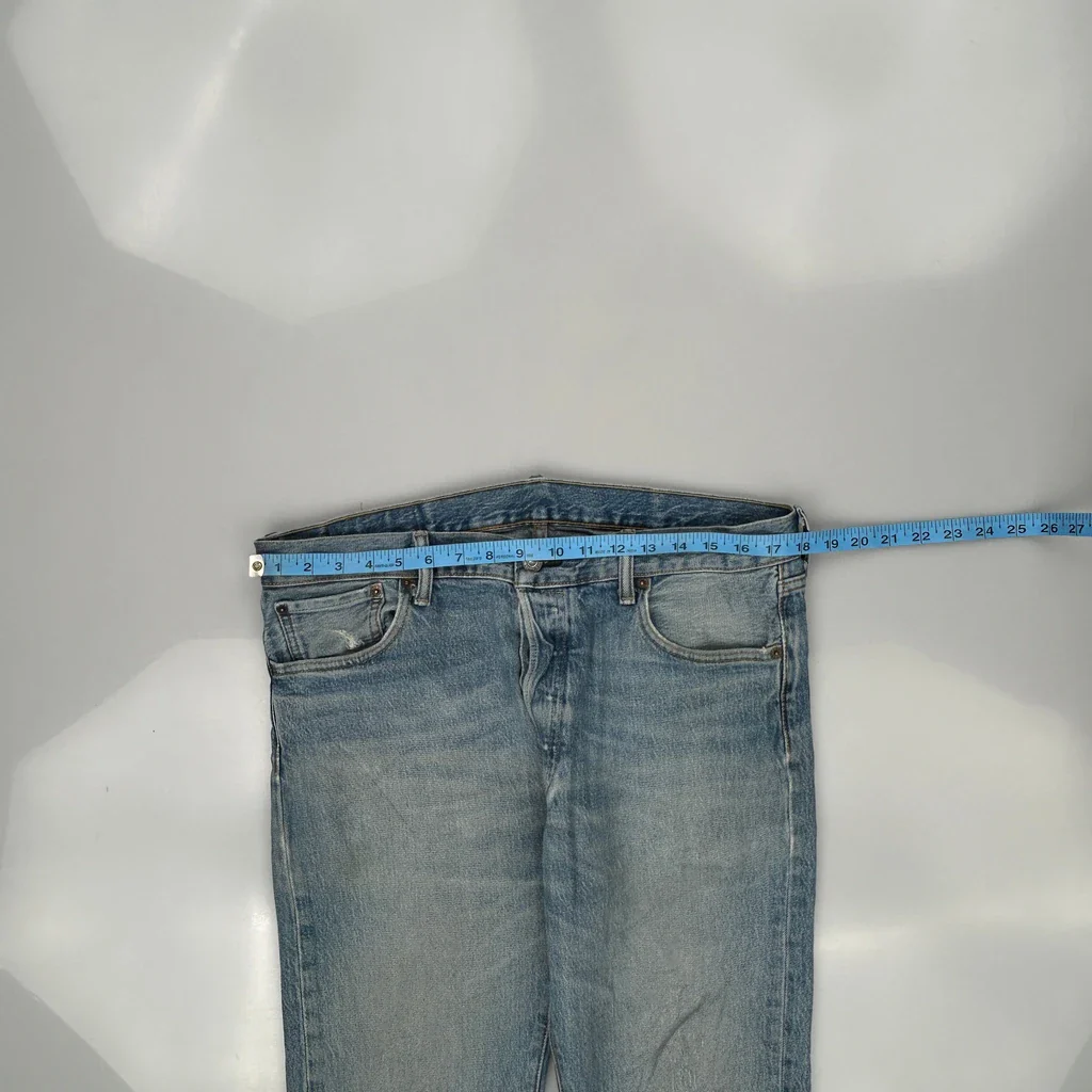 501 Levis Jeans - 36W 32L Light Wash Cotton - Image 3
