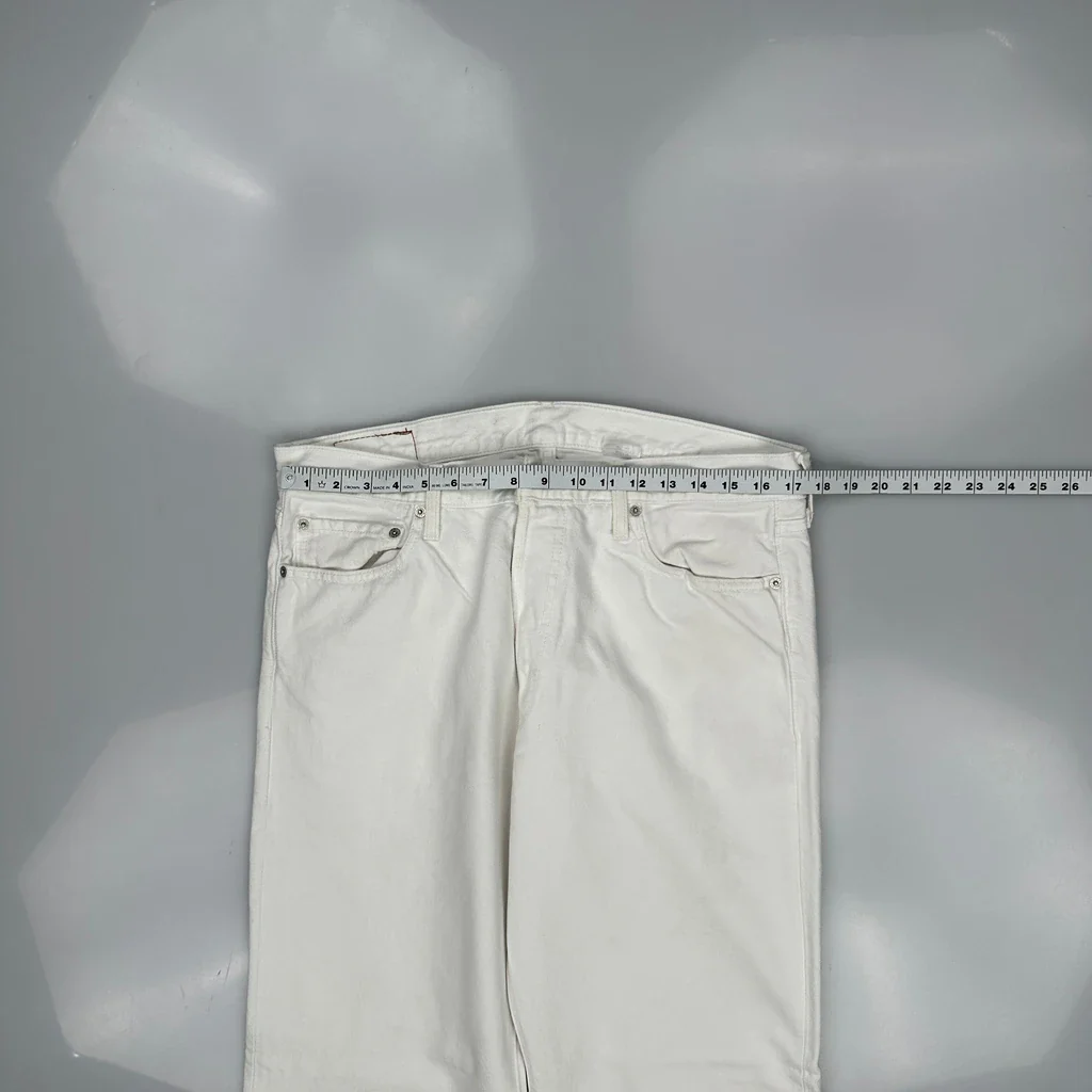 501 Levis Jeans - 36W 32L White Cotton - Image 3
