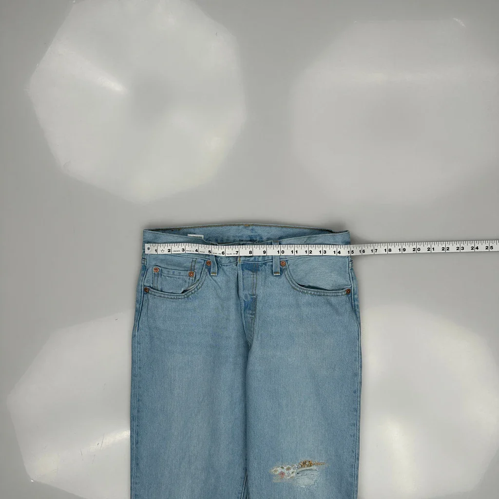 501 Levis Jeans - 29W UK 10 Light Wash Cotton - Image 3