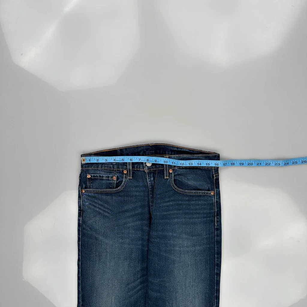 502 Levis Jeans - 32W 31L Blue Cotton - Image 3