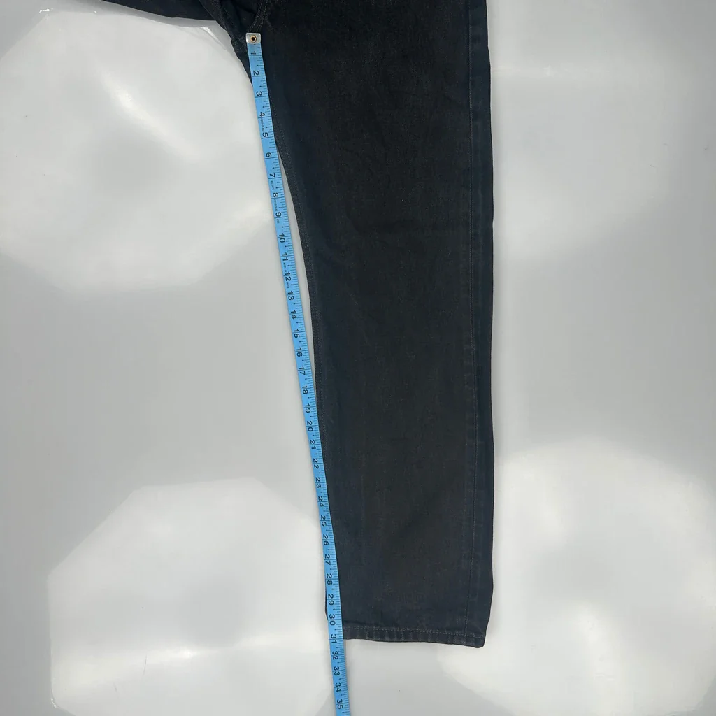 505 Levis Jeans - 35W 31L Black Denim - Image 4