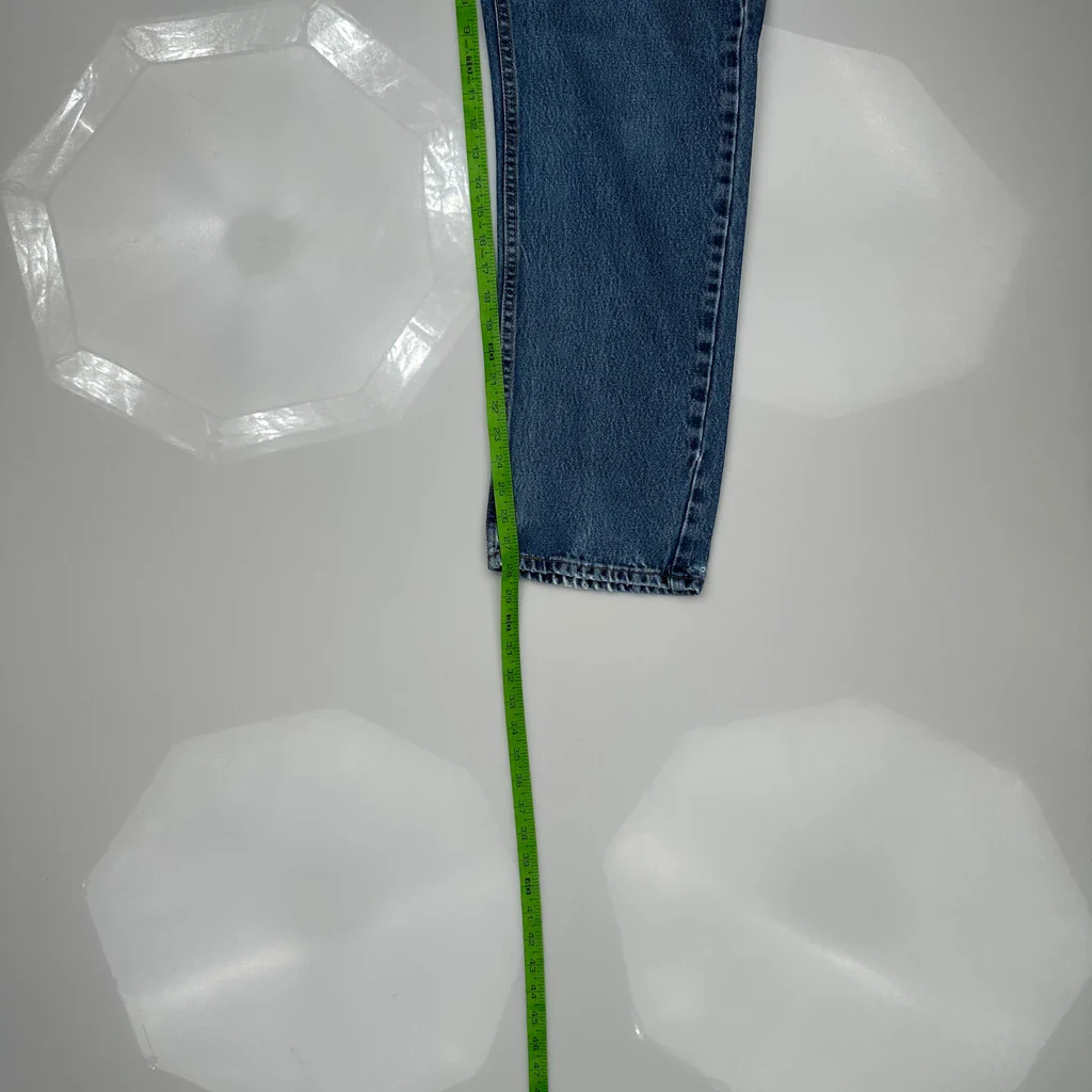 505 Levis Jeans - 32W 29L Blue Denim - Image 5