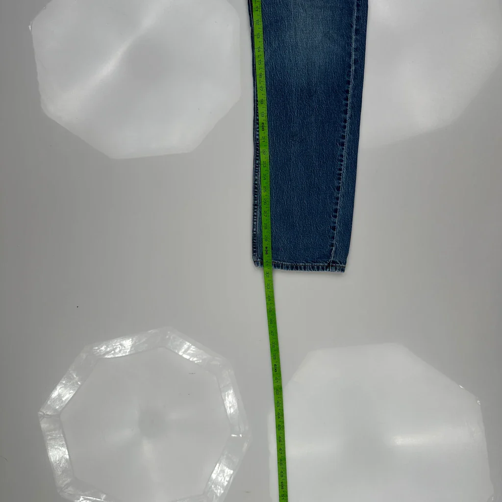 505 Levis Jeans - 32W 32L Blue Denim - Image 5