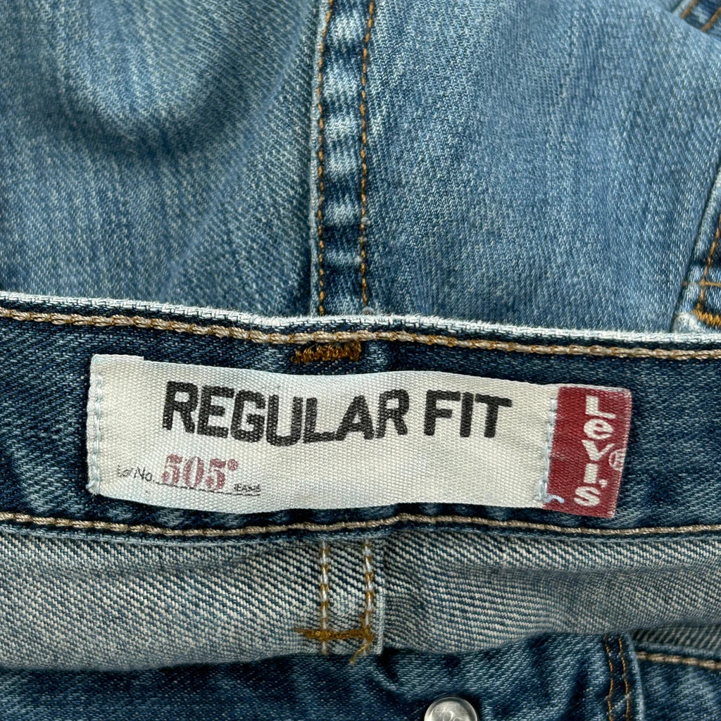 505 Levis Jeans - 36W 32L Blue Denim - Image 6
