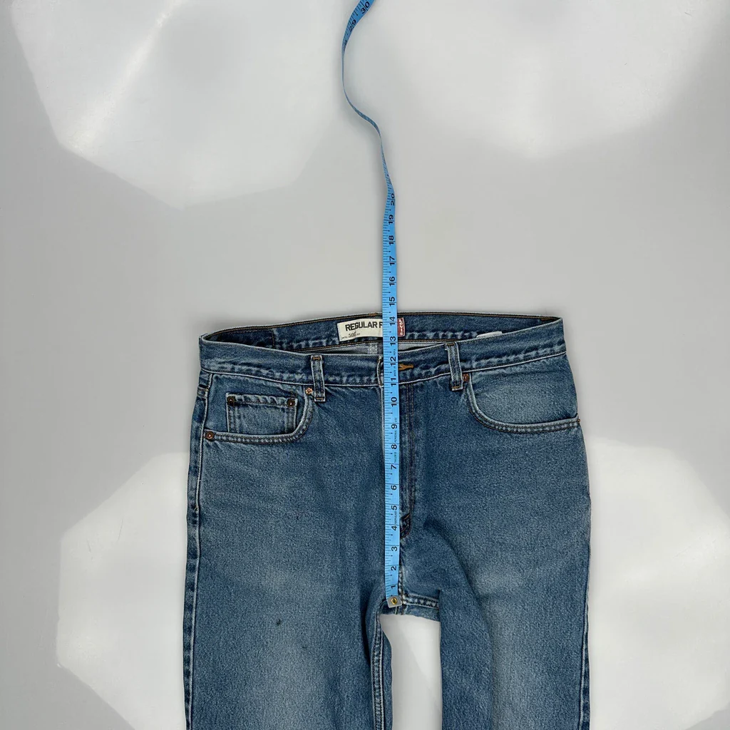 505 Levis Jeans - 36W 30L Blue Denim - Image 4