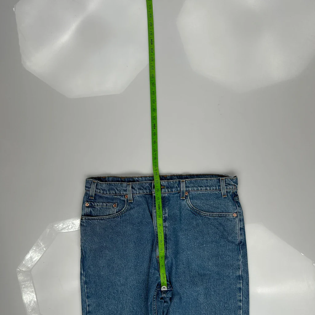 505 Levis Jeans - 36W 31L Blue Denim - Image 4