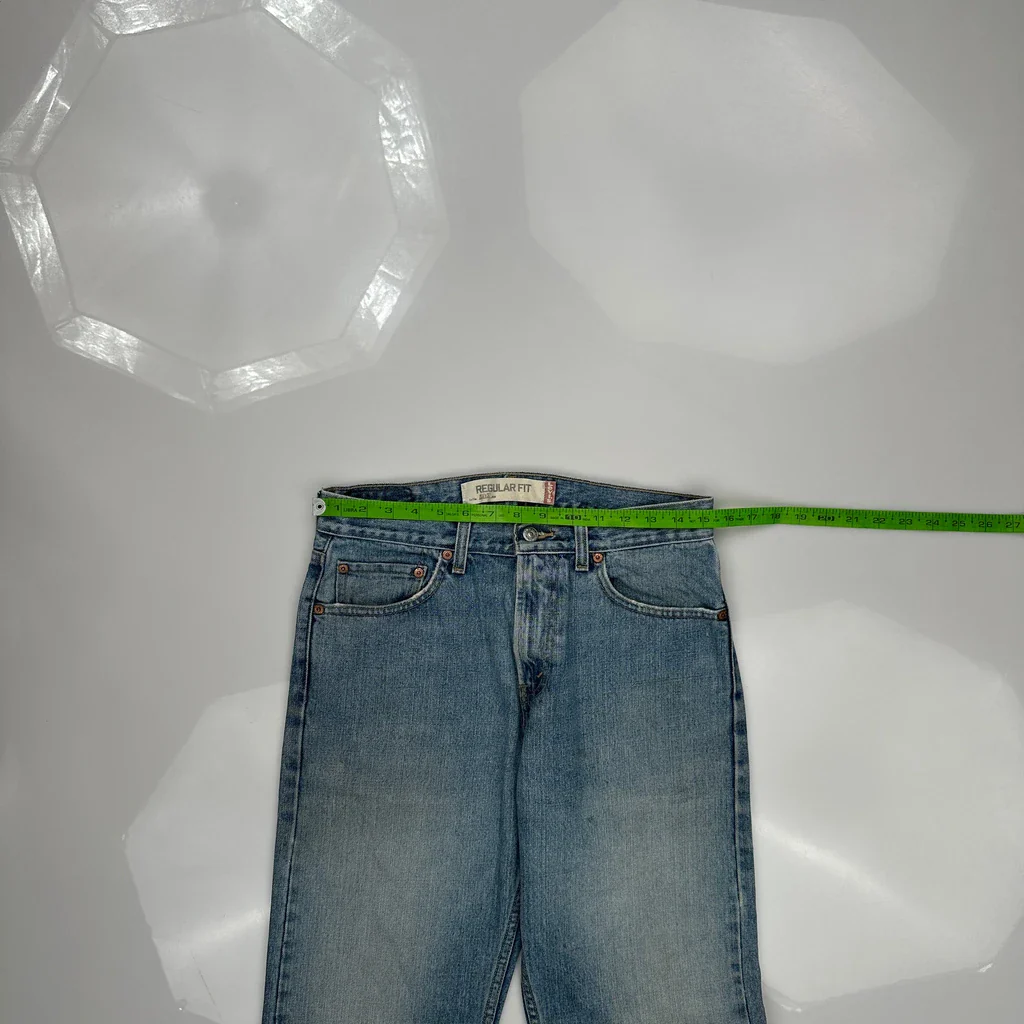 505 Levis Jeans - 30W 32L Light Wash Cotton - Image 3