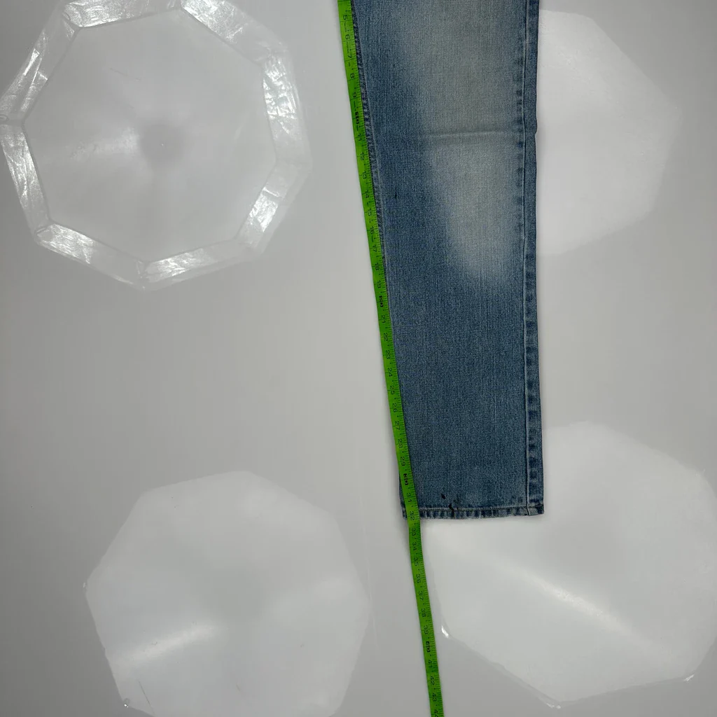 505 Levis Jeans - 30W 32L Light Wash Cotton - Image 5