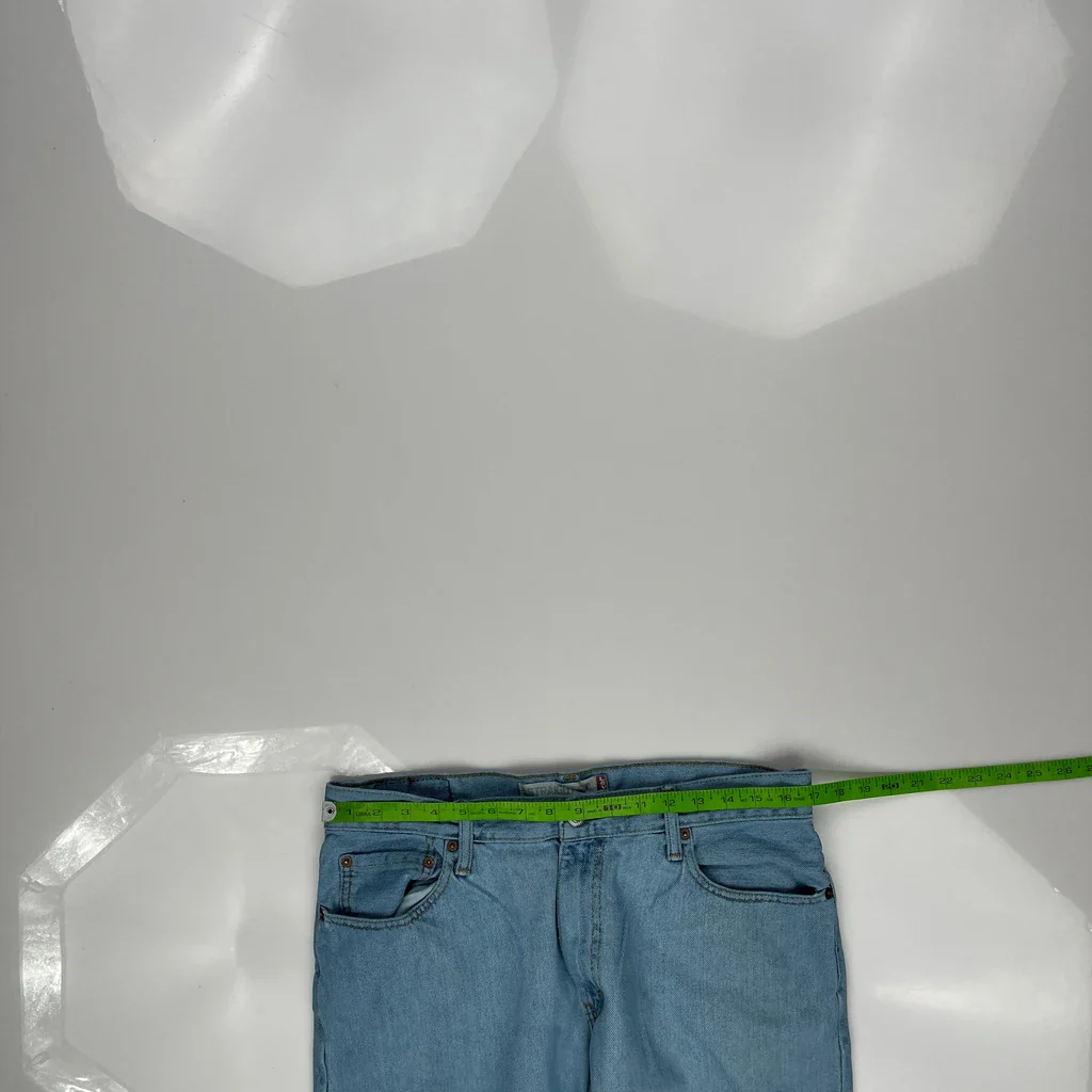 505 Levis Jeans - 33W 29L Light Wash Cotton - Image 3
