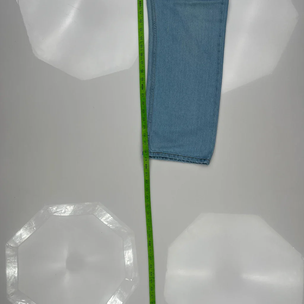 505 Levis Jeans - 33W 29L Light Wash Cotton - Image 5