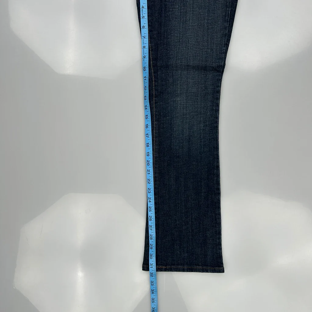515 Levis Boot Cut Jeans - 31W US 6 Blue Denim - Image 5