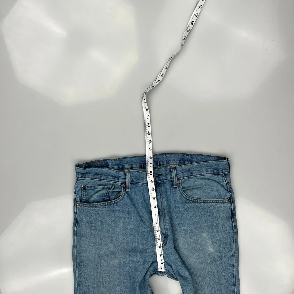 516 Levis Jeans - 36W 32L Light Wash Denim - Image 4
