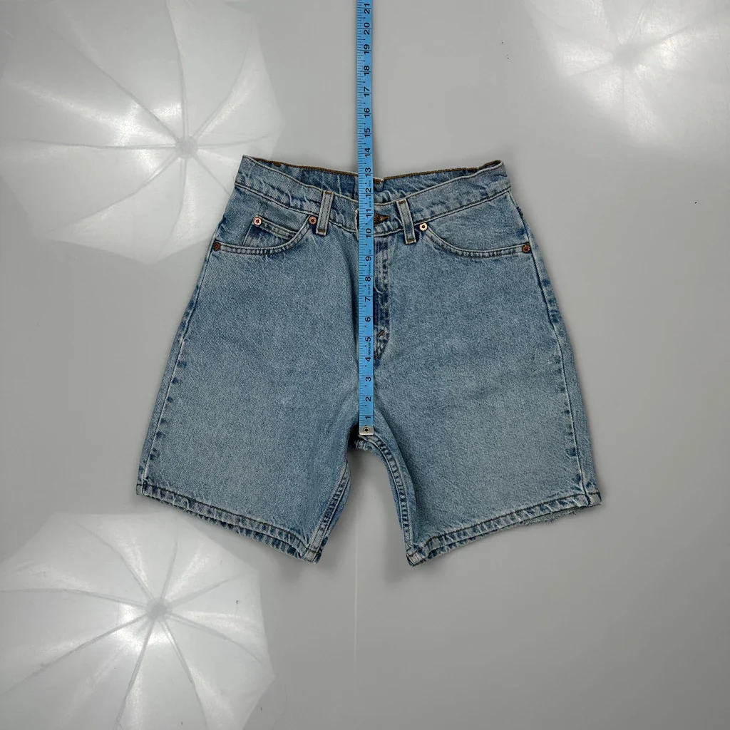 550 Levis Baggy Denim Shorts - 26W 8L Light Wash Cotton - Image 4