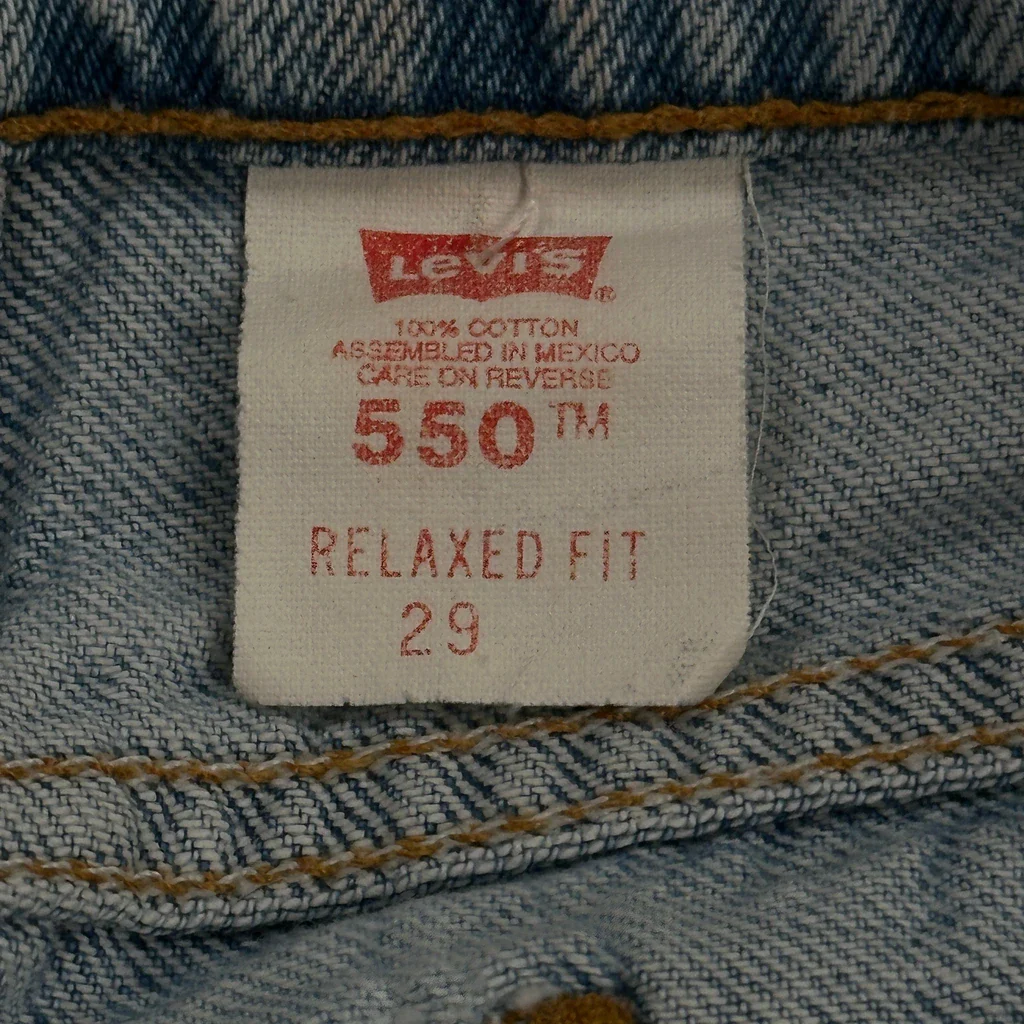 550 Levis Baggy Denim Shorts - 26W 8L Light Wash Cotton - Image 6
