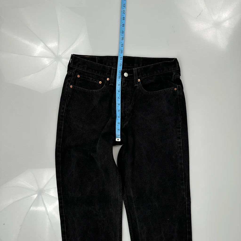 550 Levis Jeans - 32W 34L Black Denim - Image 4