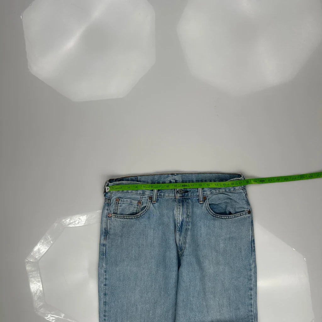 550 Levis Jeans - 34W 28L Blue Cotton - Image 3