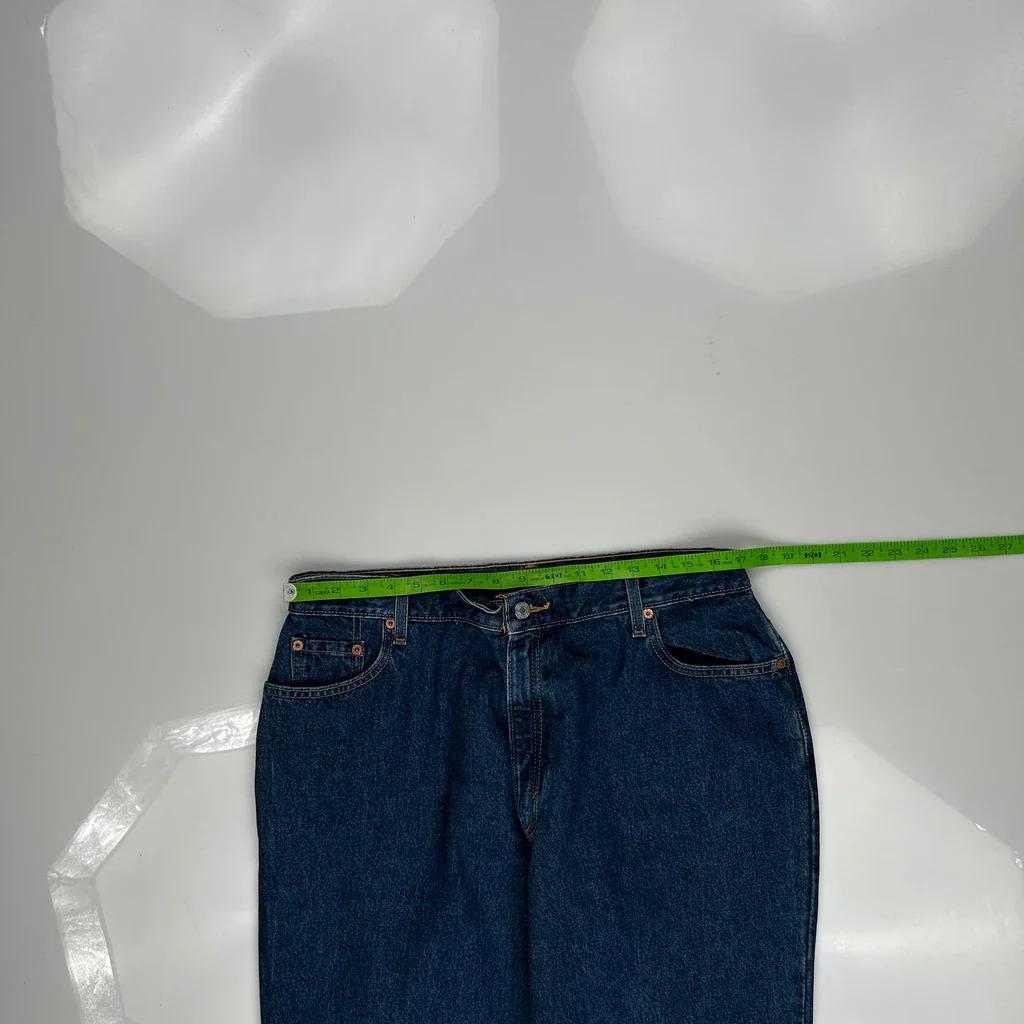550 Levis Jeans - 34W 32L Blue Cotton - Image 3