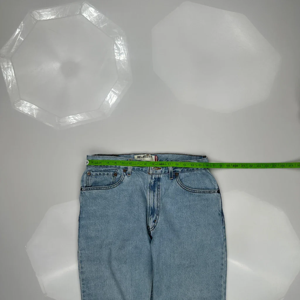 550 Levis Jeans - 32W 30L Light Wash Cotton - Image 3
