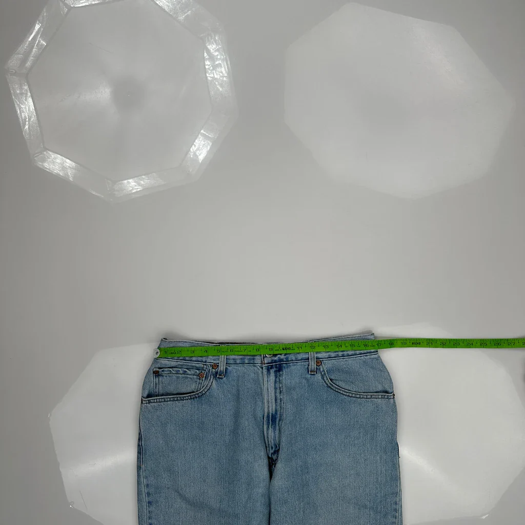 550 Levis Jeans - 33W 29L Light Wash Cotton - Image 3