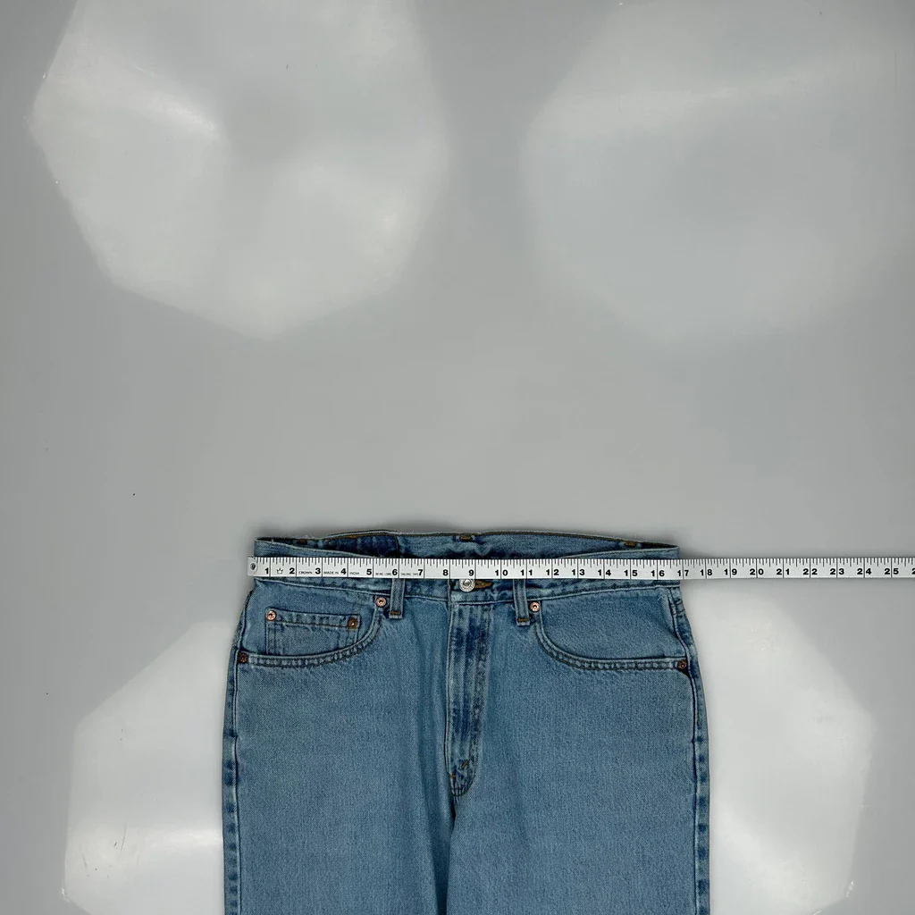 550 Levis Jeans - 34W 30L Light Wash Cotton - Image 3