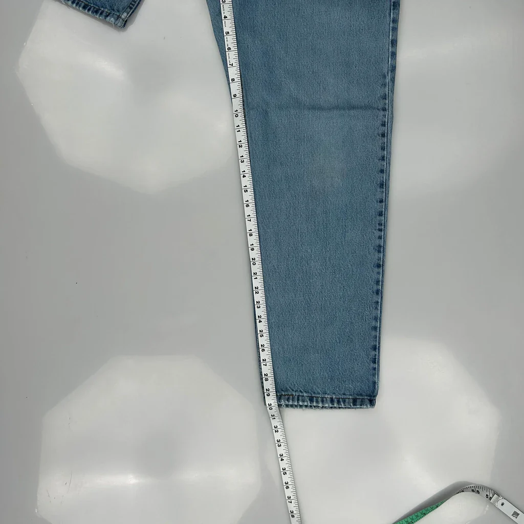 550 Levis Jeans - 34W 30L Light Wash Cotton - Image 5