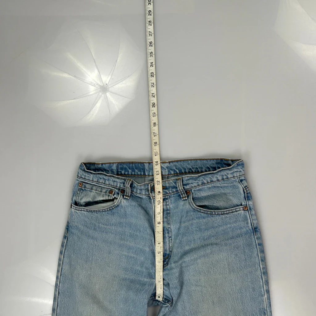 550 Levis Jeans - 34W 30L Light Wash Cotton - Image 4