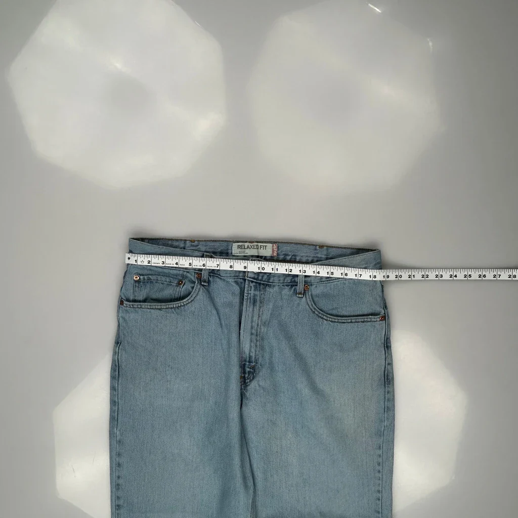 550 Levis Jeans - 36W 29L Light Wash Cotton - Image 3